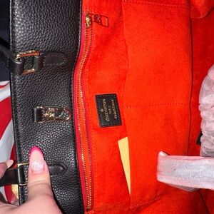 Louis vuttion purse brand new